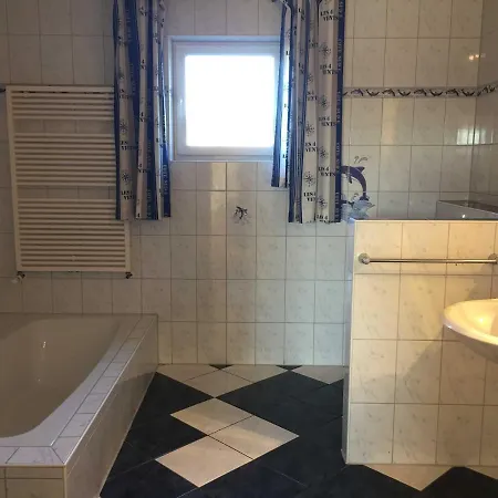 팜스테이 Gutspark Schwarbe Mit Reiterhof - 3 Mattchow