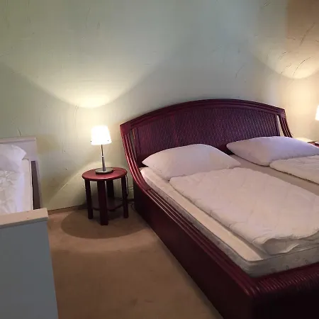 Gutspark Schwarbe Mit Reiterhof - 3